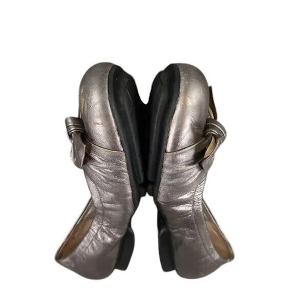 Me Too Shoes Womens 10 Ballet Flats Fashion Slip On Metallic Leather Bow Nicki - Picture 15 of 15